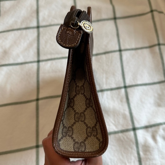 Gucci Vintage Coated Canvas Clutch - Picture 4 of 17